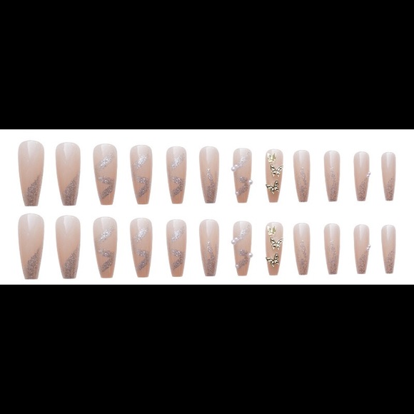 CLEAROUT🌹 Final sale💅 Press-on nails crystals butterflies 24 pieces - Picture 2 of 4